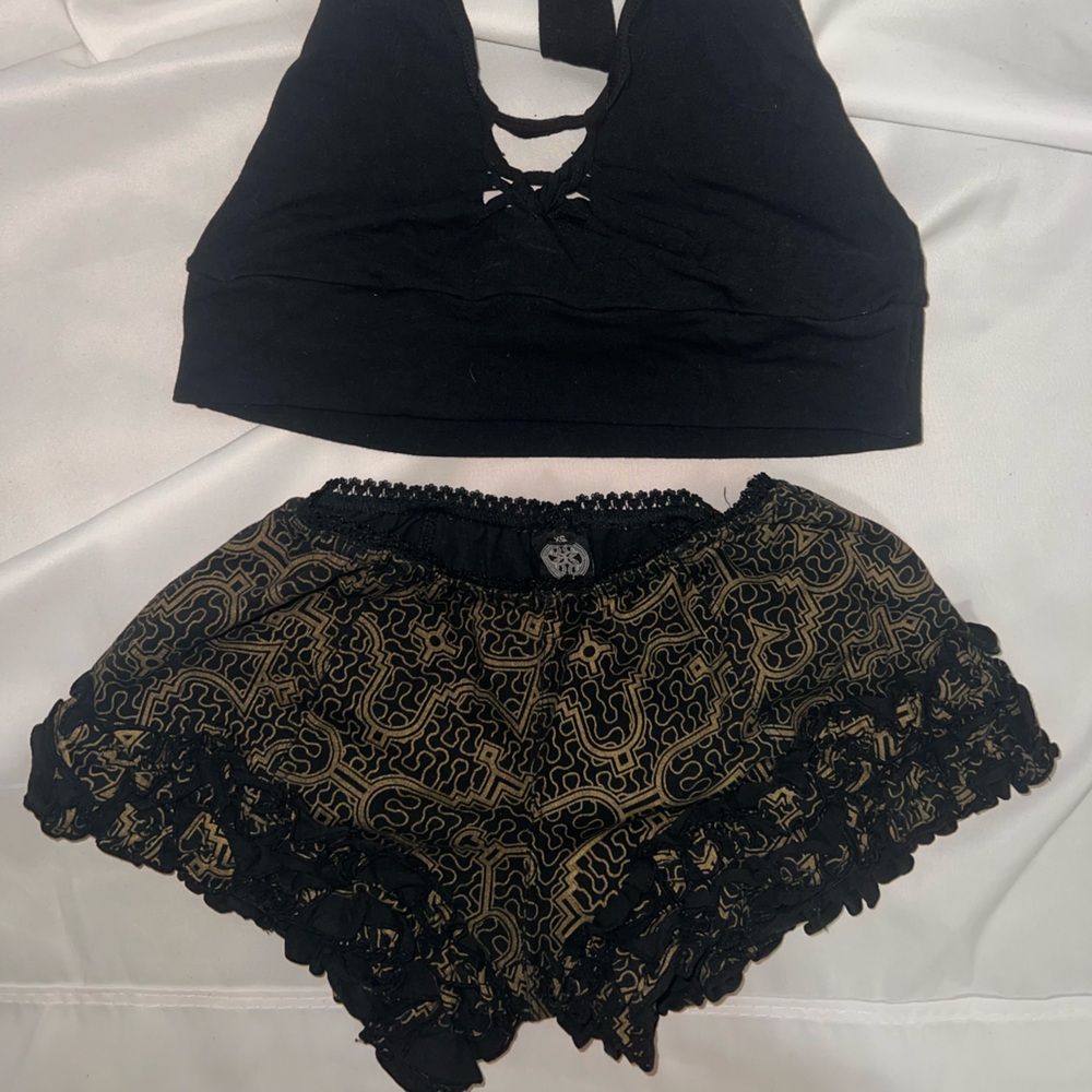 Onanya Black and Gold Crop Top shipibo Set